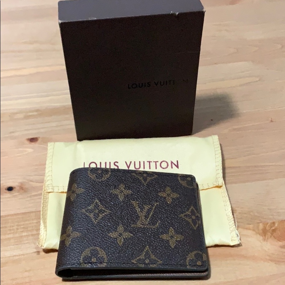 Louis Vuitton Men’s Wallet